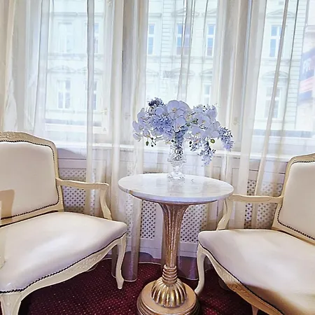 Geneva Old Town 5*
