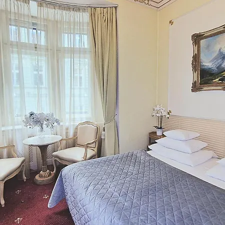 Hotel Geneva Old Town